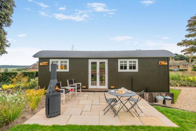 Cottage with barbeque — photo 4