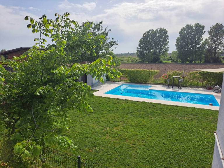 House with private pool, barbecue & garden — photo 2
