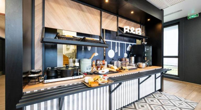 B&B HOTEL Lille Villeneuve d'Ascq Grand Stade 3 étoiles — photo 2