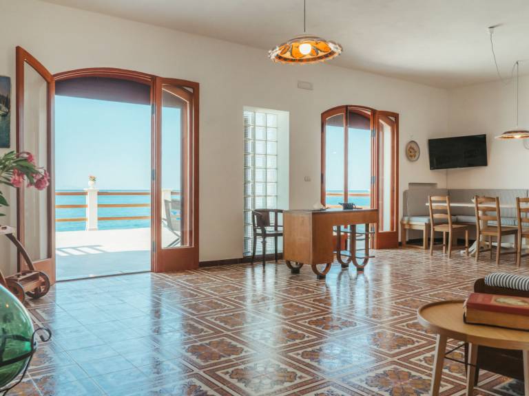 Fully equipped spacious house with barbecue, patio & yard | Sea view | Pets allowed — photo 5
