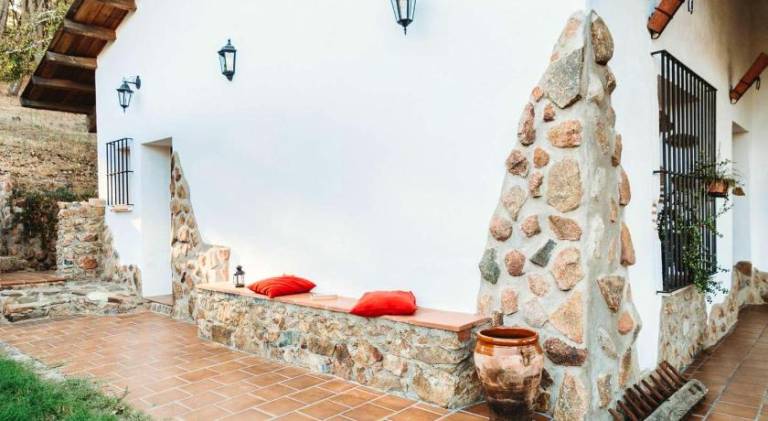 Fully equipped villa with terrace, garden & private pool | Pets are welcome — photo 3