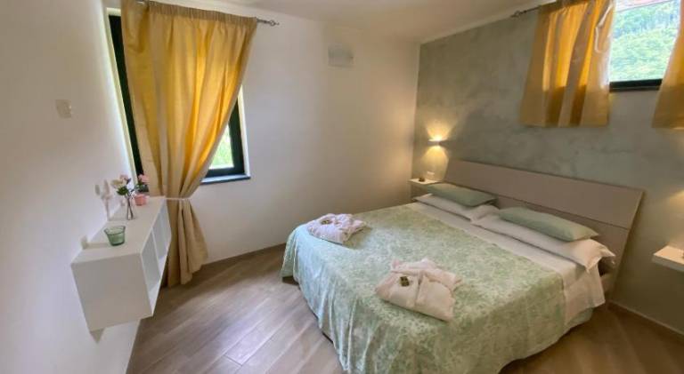 Nice holiday apartment with jacuzzi, private pool & patio | Pets are welcome — photo 2
