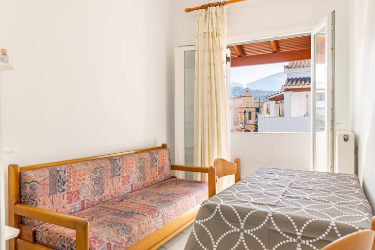 Studio Apartment 'Olivea 3' with Sea View, Wi-Fi and Air Conditioning — photo 3