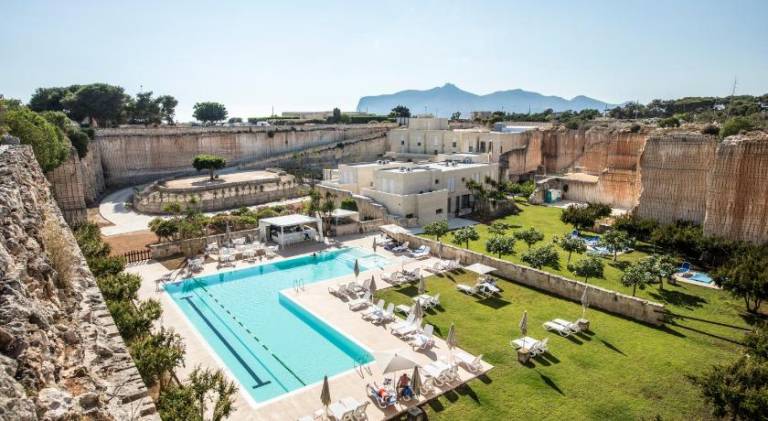Cave Bianche Hotel in Favignana