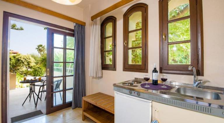Holiday apartment with garden & terrace — photo 4