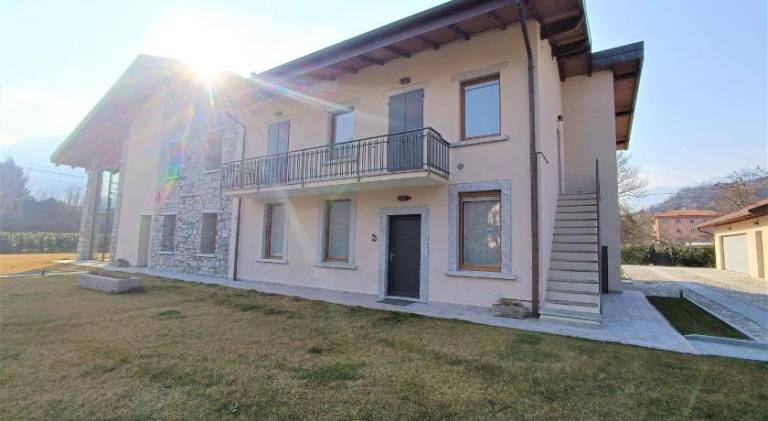 Charming rental apartment with garden | Dogs allowed in Mergozzo