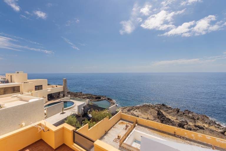 Vacation Home 'Costa Fortuna' with Sea View, Private Terrace and Wi-Fi — photo 3