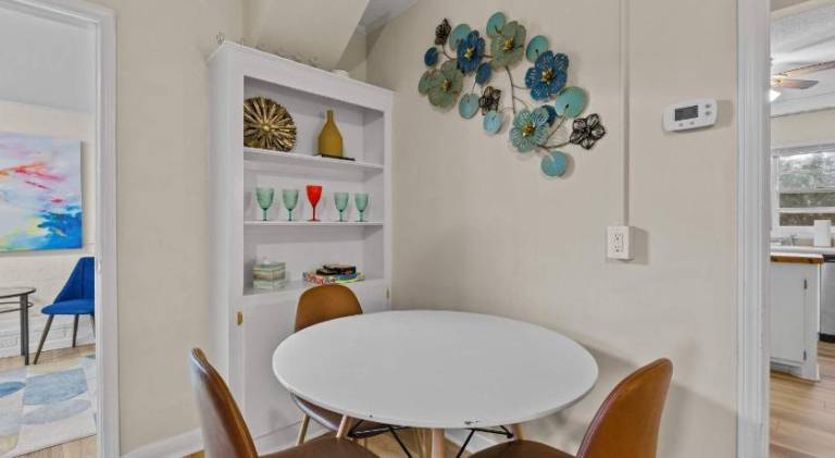 The Mid-Century Hub Close to Everything — photo 5