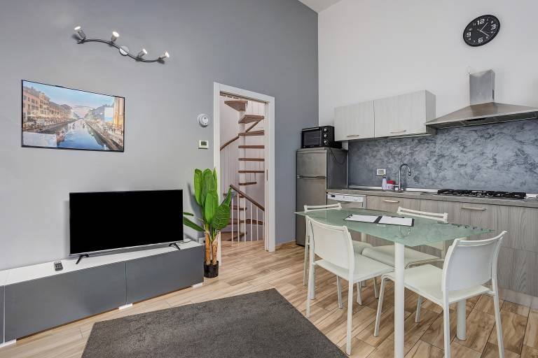 Spacious Navigli Apartment for Families – Close to Duomo in Milan, OH