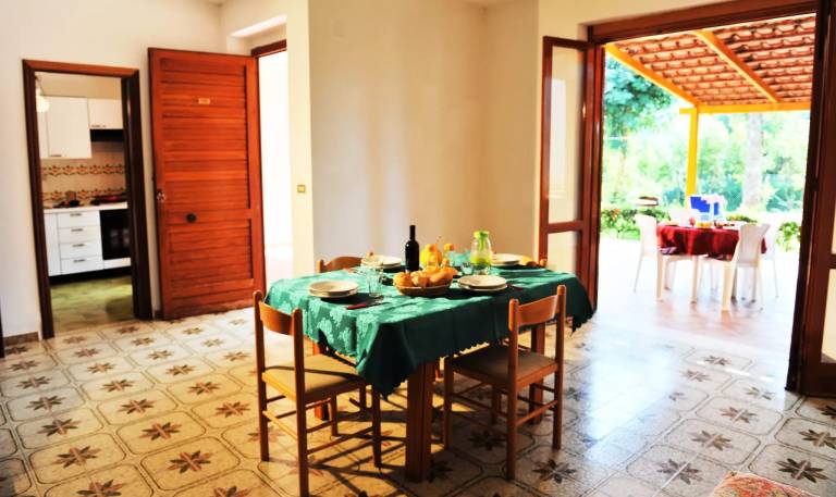 Rental apartment with 1 room for 6 persons — photo 3