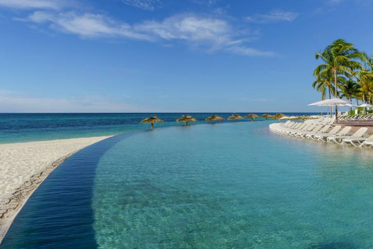 Resort  Bell Channel Bay