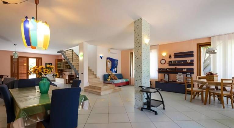 Villa with 4 rooms for 9 persons — photo 3