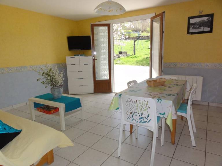Gite with garden, grill & terrace — photo 2
