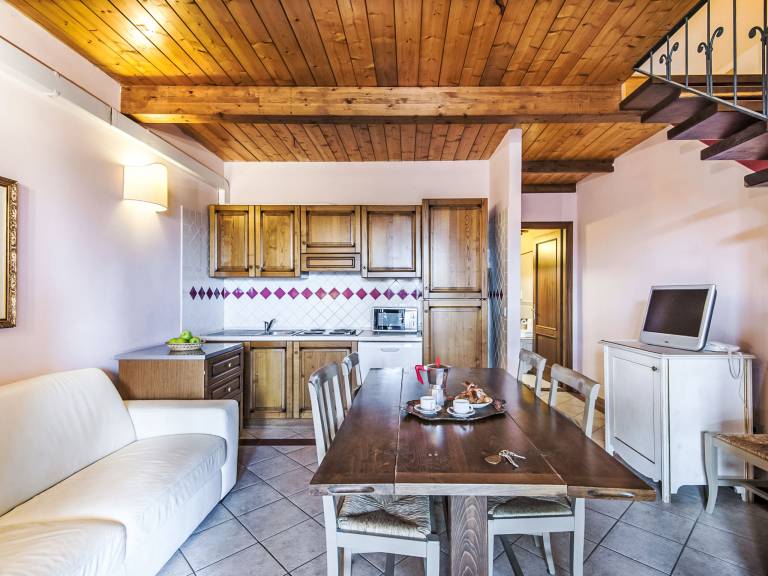 Family-oriented house with terrace, garden & pool | Pet-friendly — photo 4