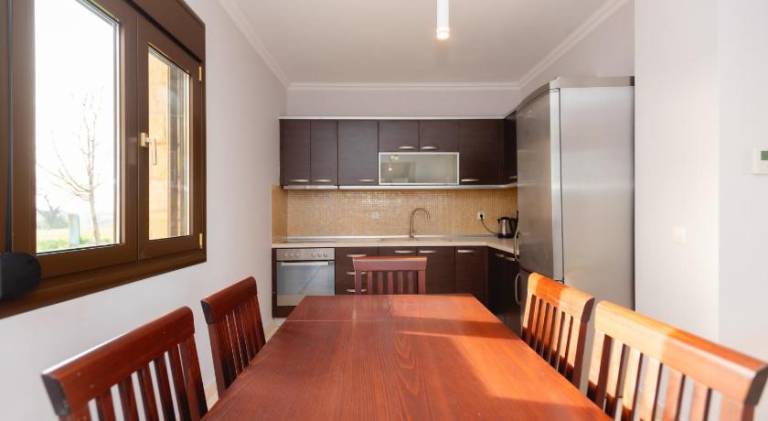 House with garden, terrace & grill — photo 2