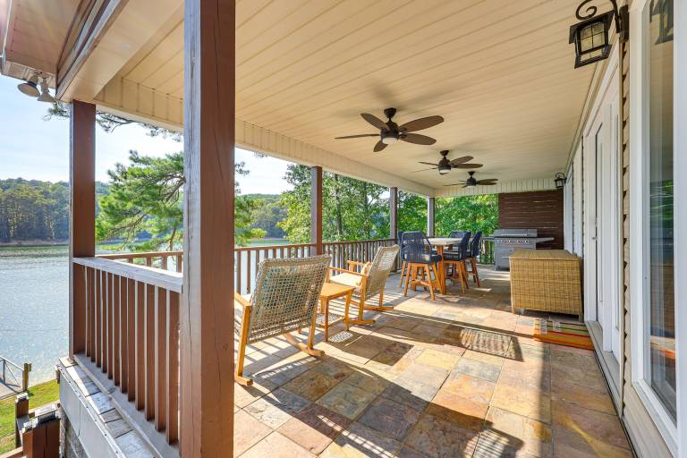 Lewis Smith Lake Retreat w/ Dock & Deck! — photo 2