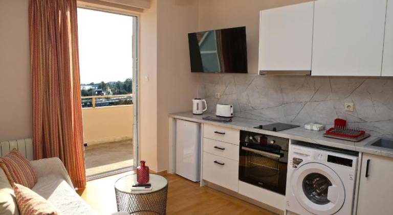 Holiday apartment with patio — photo 3