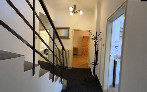 Hus Prague 12