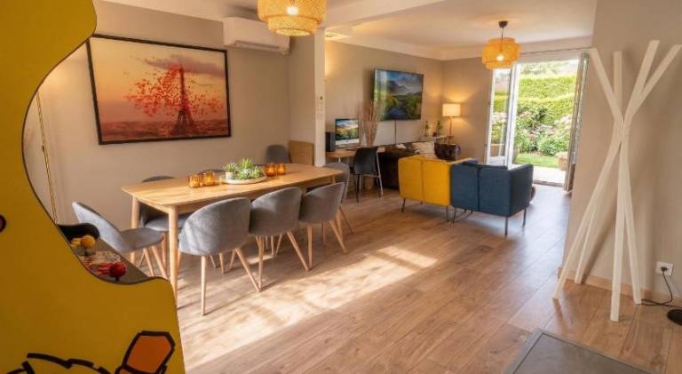 Villa with 4 rooms for 9 persons — photo 2