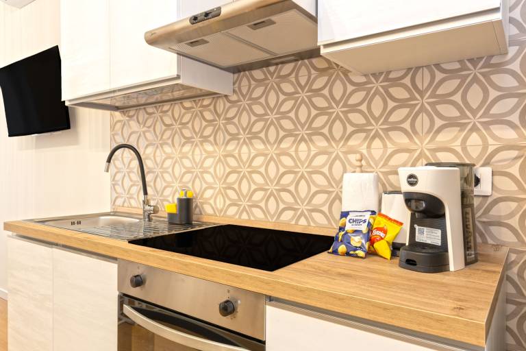 Children-friendly wonderful rental apartment | Next to Fontana del Delfino | Garden view | Dogs allowed — photo 3
