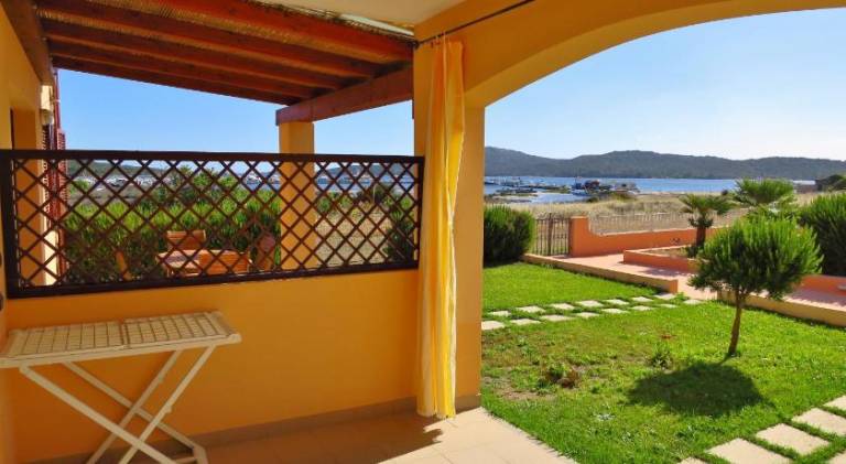 Holiday apartment with terrace & yard | Pets are welcome in Santa Teresa di Gallura