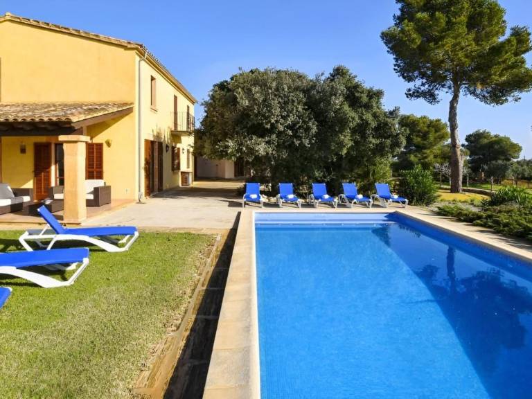 Vacation home with terrace, barbeque & private pool | Dogs allowed — photo 2
