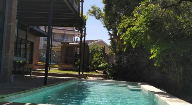 House  Ferreira Town