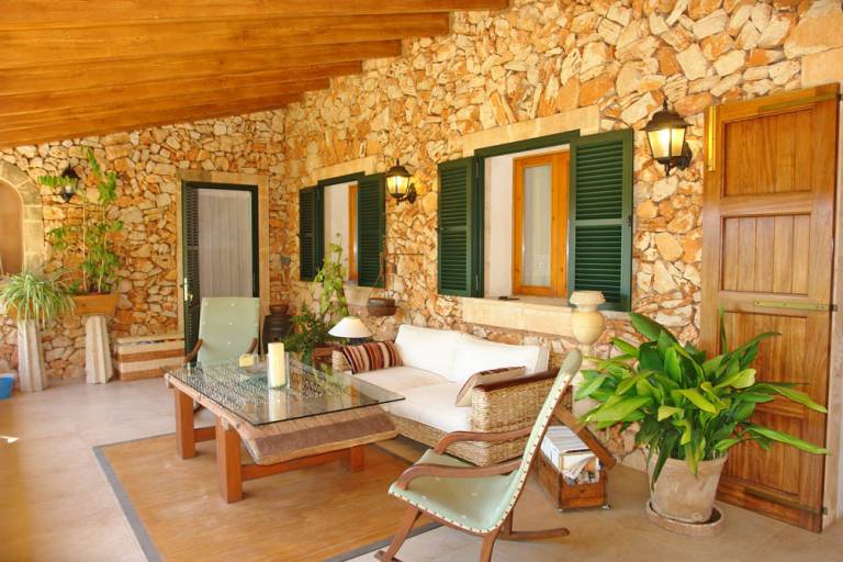 Fully equipped vacation home with barbecue, private pool & garden | Pets allowed — photo 5