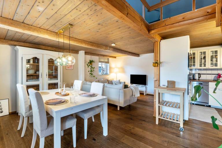 Holiday Home "Jules Reetdachkate" with Garden & Wi-Fi — photo 2