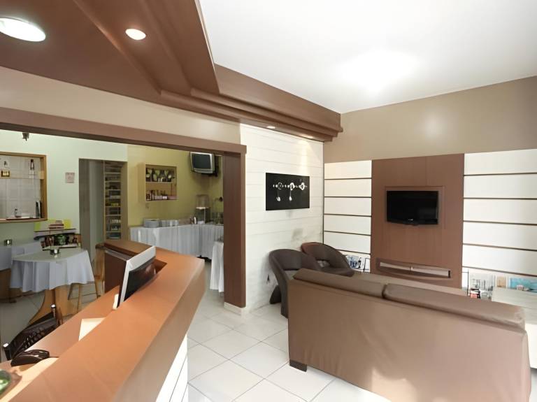 Ville House Hotel Canoas — photo 3