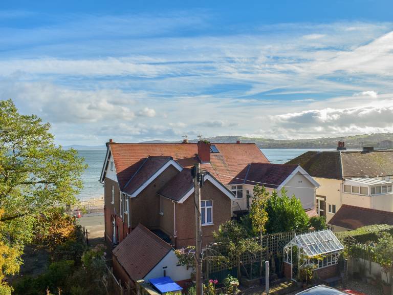 Children-friendly cottage with garden | Water view | Pets allowed in Conwy