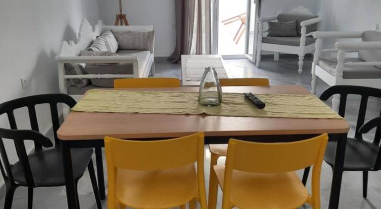 Beautiful apartment with patio & yard | Pets allowed — photo 4