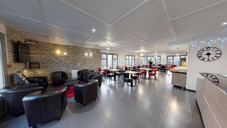 KYRIAD Fontenay Tresigny Hotel — photo 3