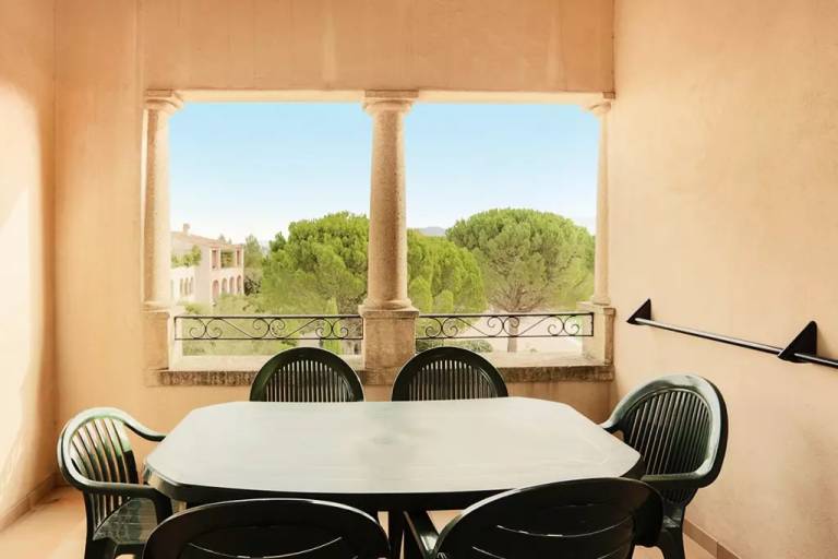 Appartement  Aurons