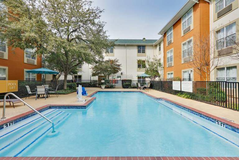 Candlewood Suites Dallas Market Cntr-Love Field By IHG — photo 2