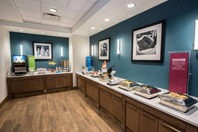 Hampton Inn Albany-Western Ave/University Area — photo 4