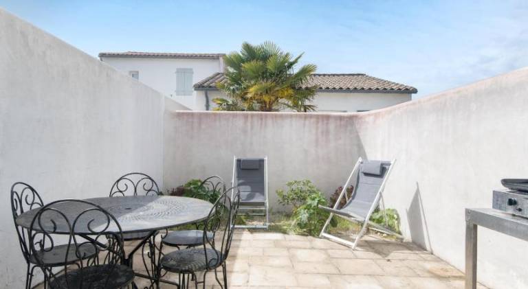 Fully equipped wonderful holiday apartment with terrace & barbeque | Close to the beach | Dogs allowed — photo 2