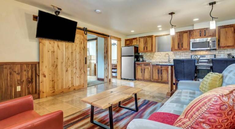 Wall Street Suites in Bend, OR