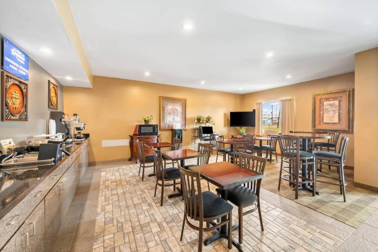 Americas Best Value Inn Somerville — photo 4
