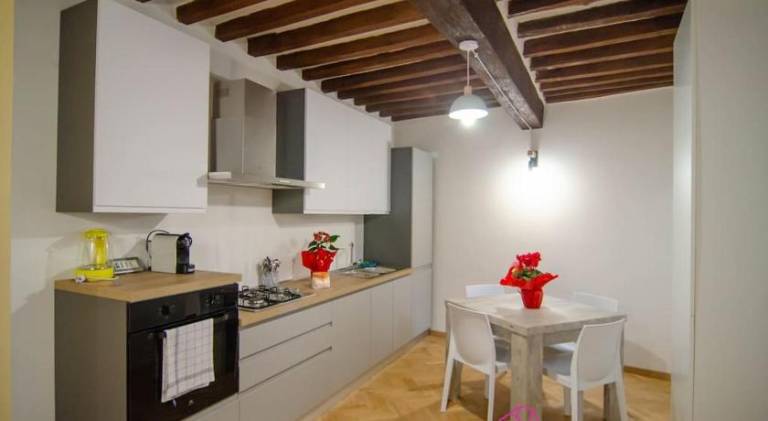 Rental apartment with 1 room for 4 persons in Parma