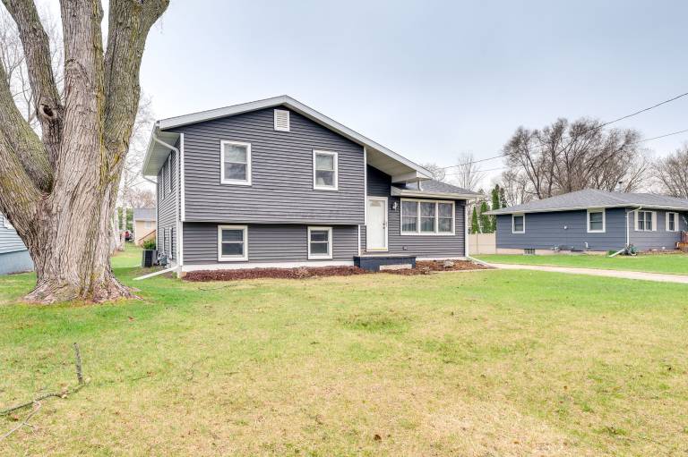 Clear Lake Vacation Home Rental - Pet Friendly! — photo 3