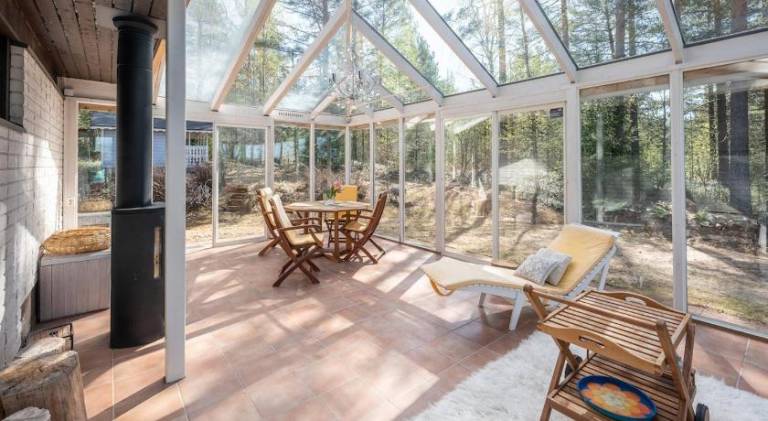 Villa with 2 rooms for 5 persons — photo 4