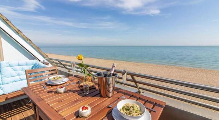 The luxury Beach property - Oceanbreeze — photo 3
