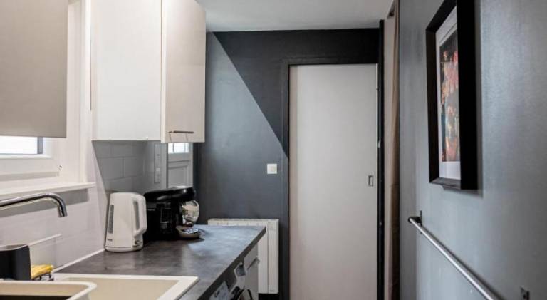Apartment with patio & BBQ — photo 2