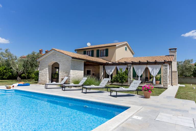 Villa  Trget