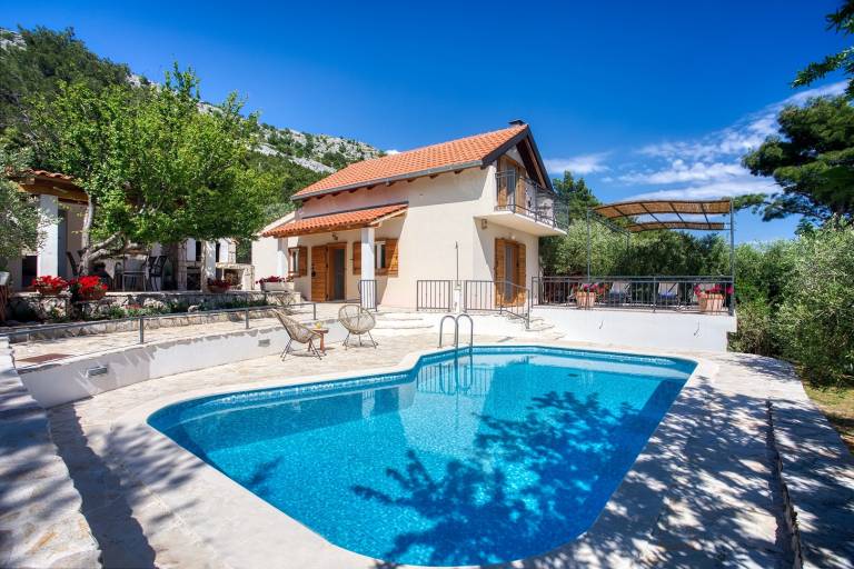 Ferienhaus in Gata, Naklice, Kroatien für max. 6 Personen Ferienhaus in Gata, Naklice, Kroatien für max. 6 Personen