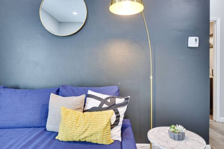 Apartment  Whitehall