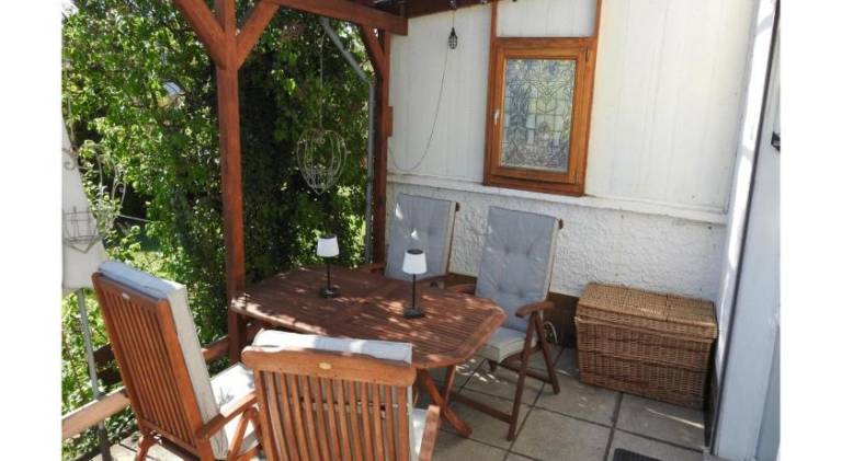 House with yard, barbecue & patio | Pets allowed — photo 5