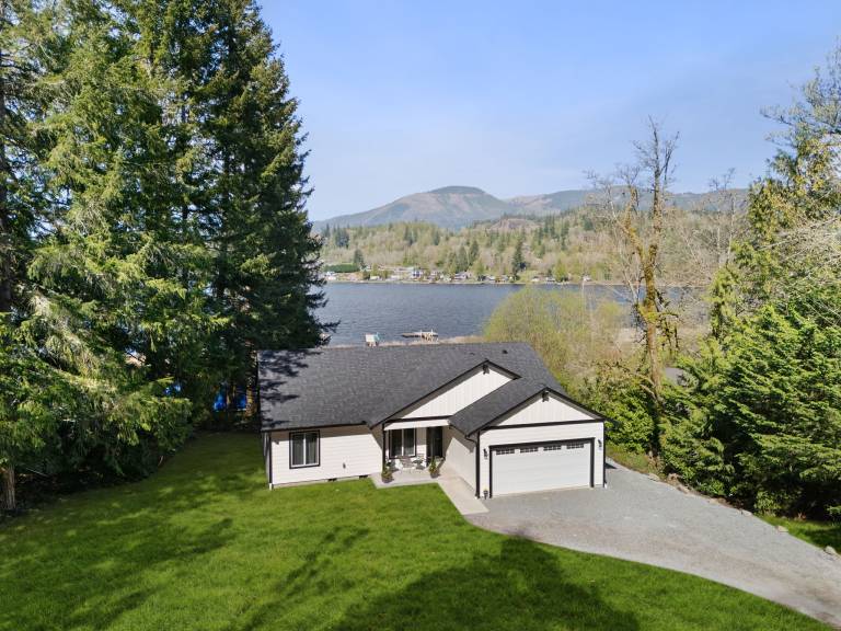House Big Lake