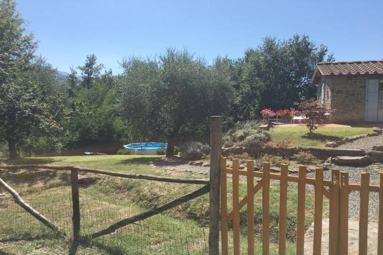 House with pool, garden & grill | Pets allowed — photo 2